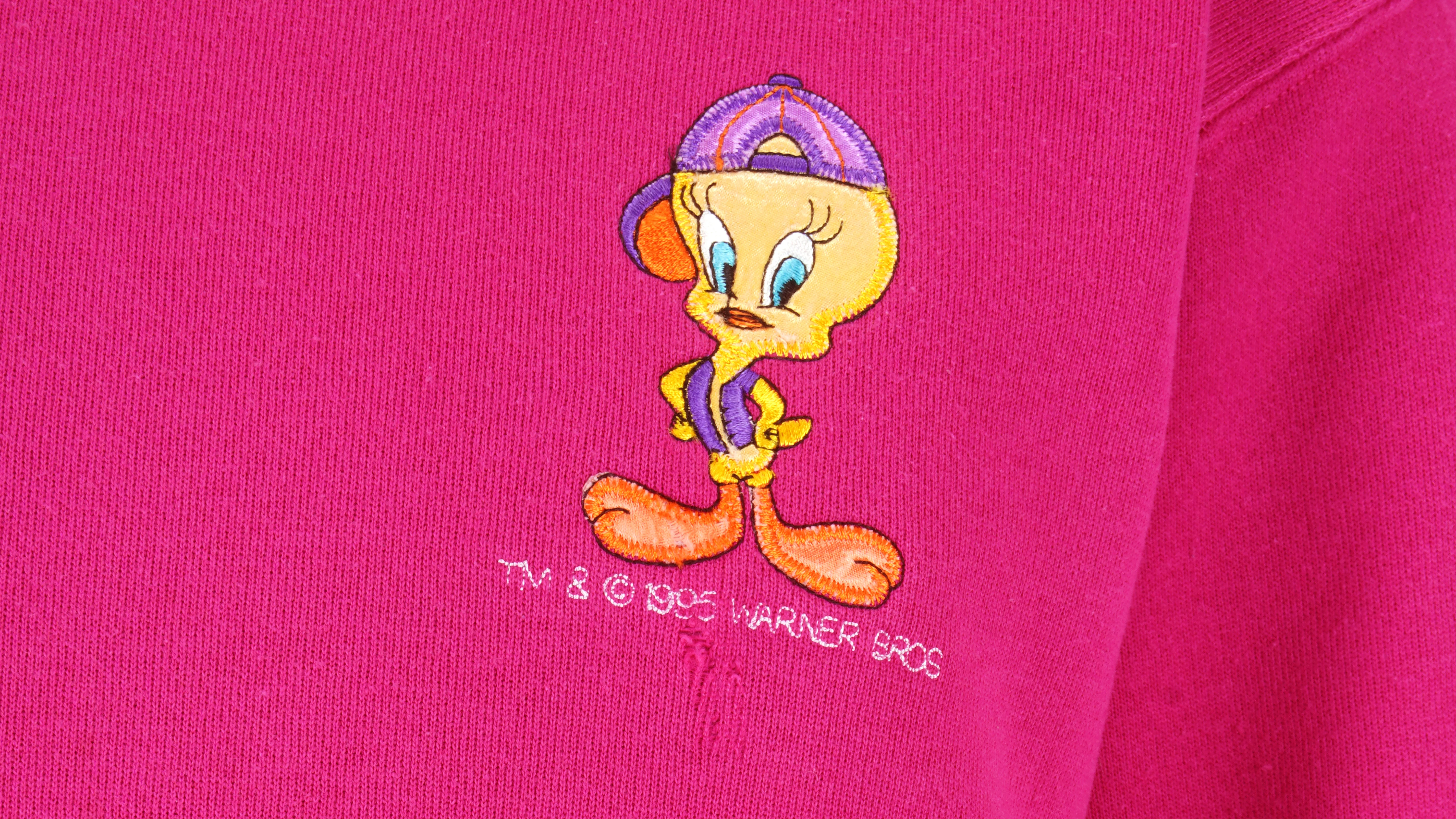Looney Tunes (Signal Sports) - Tweety Embroidered Crew Neck Sweatshirt 1995 Large - Image 3