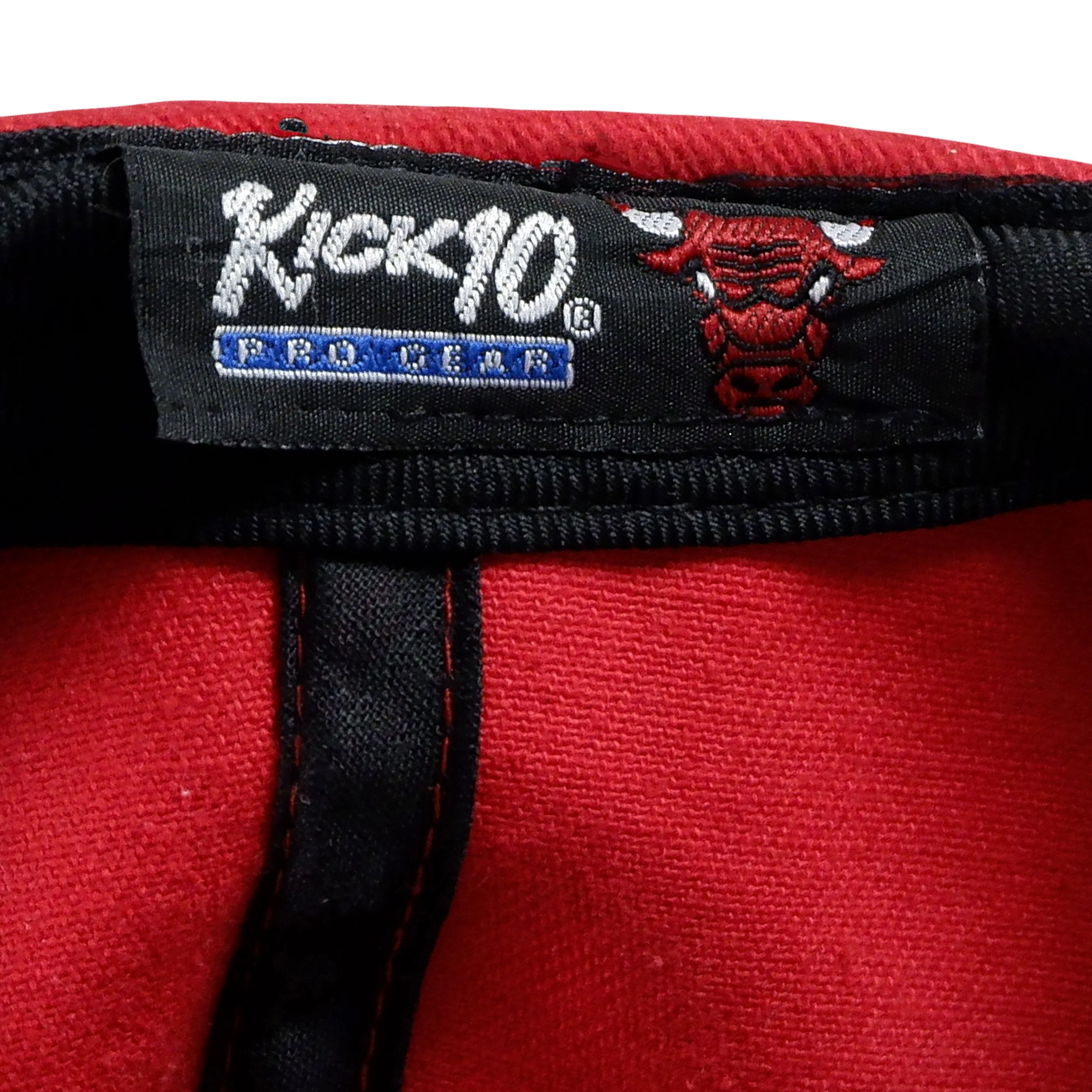 NBA (Kick 10) - Chicago Bulls Embroidered Logo Strapback Hat 1990s OSFA - Image 4
