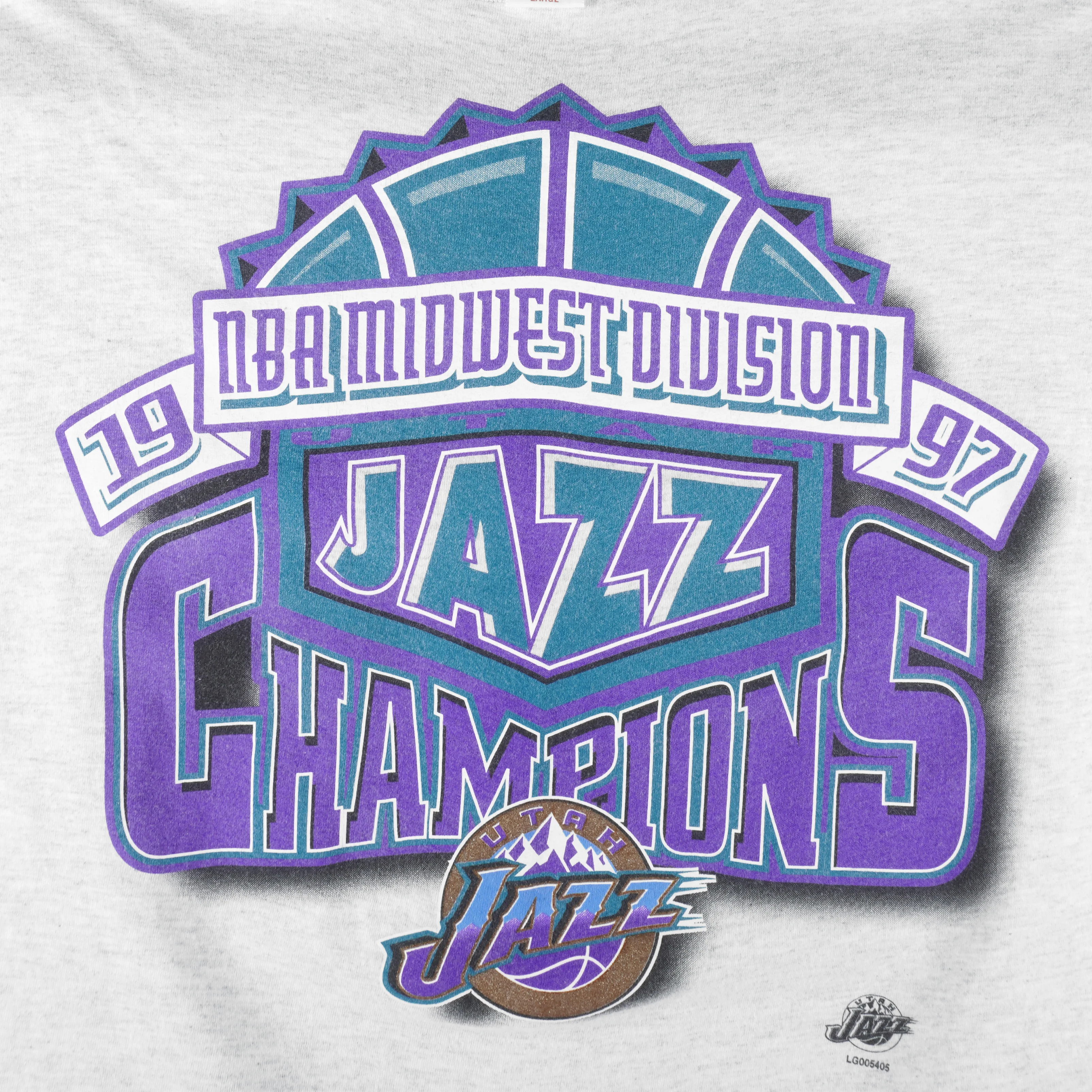 NBA (Logo 7) - Utah Jazz Midwest Division Champs T-Shirt 1997 Large - Image 3