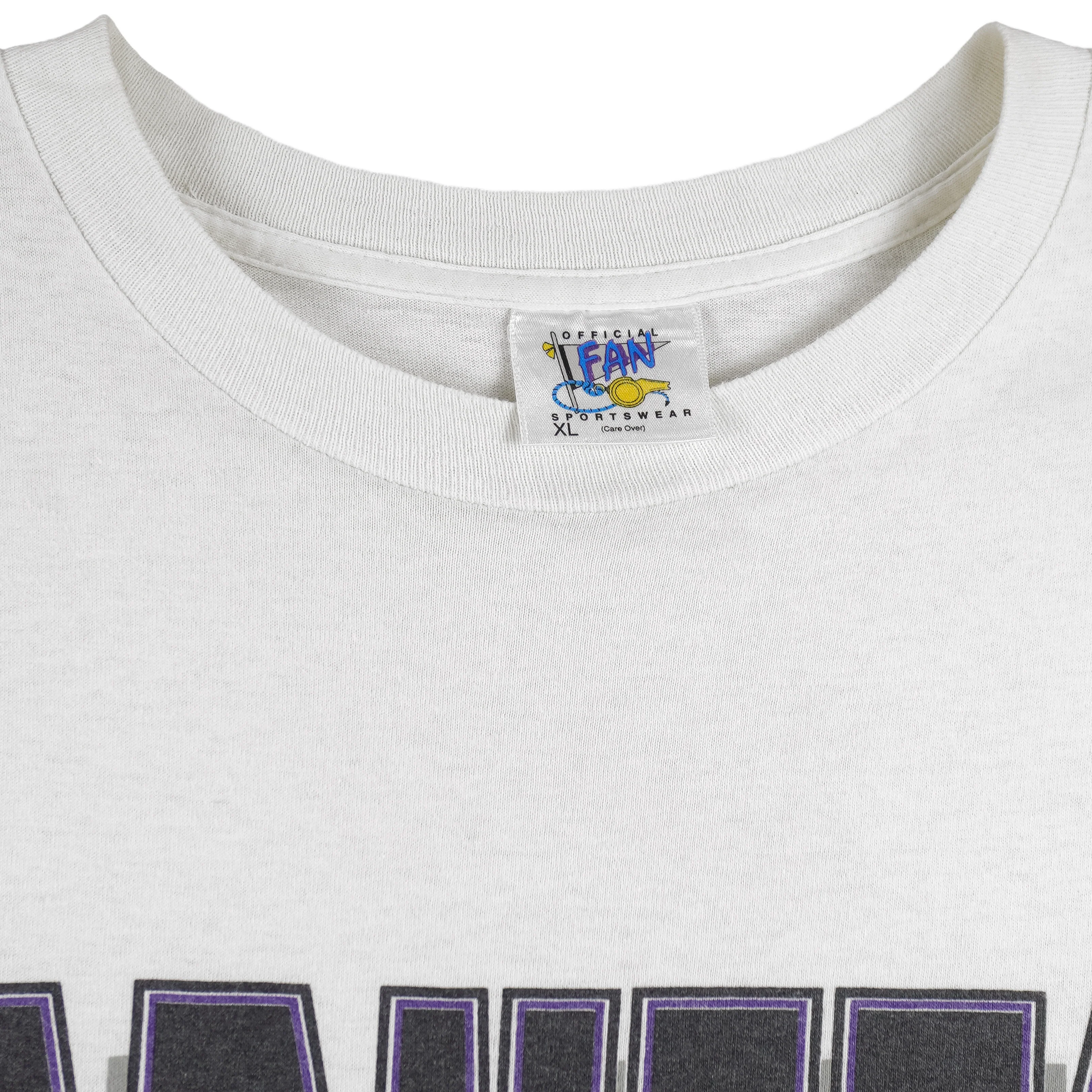 NBA (Official Fan) - Charlotte Hornets T-Shirt 1990s X-Large - Image 4