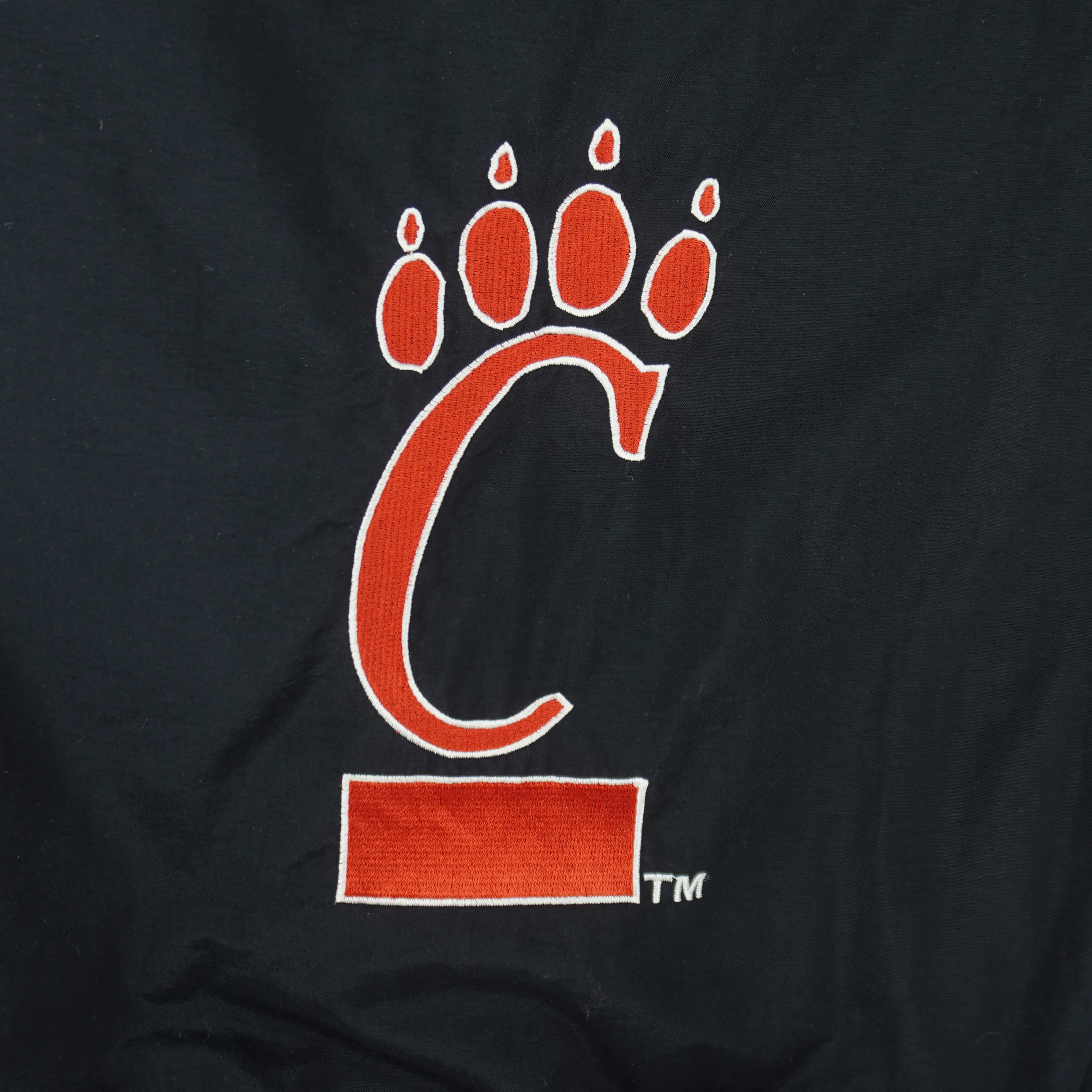 NCAA (Logo Athletic) - Cincinnati Bearcats Shark Tooth Puffer Jacket 1990s X-Large - Image 5