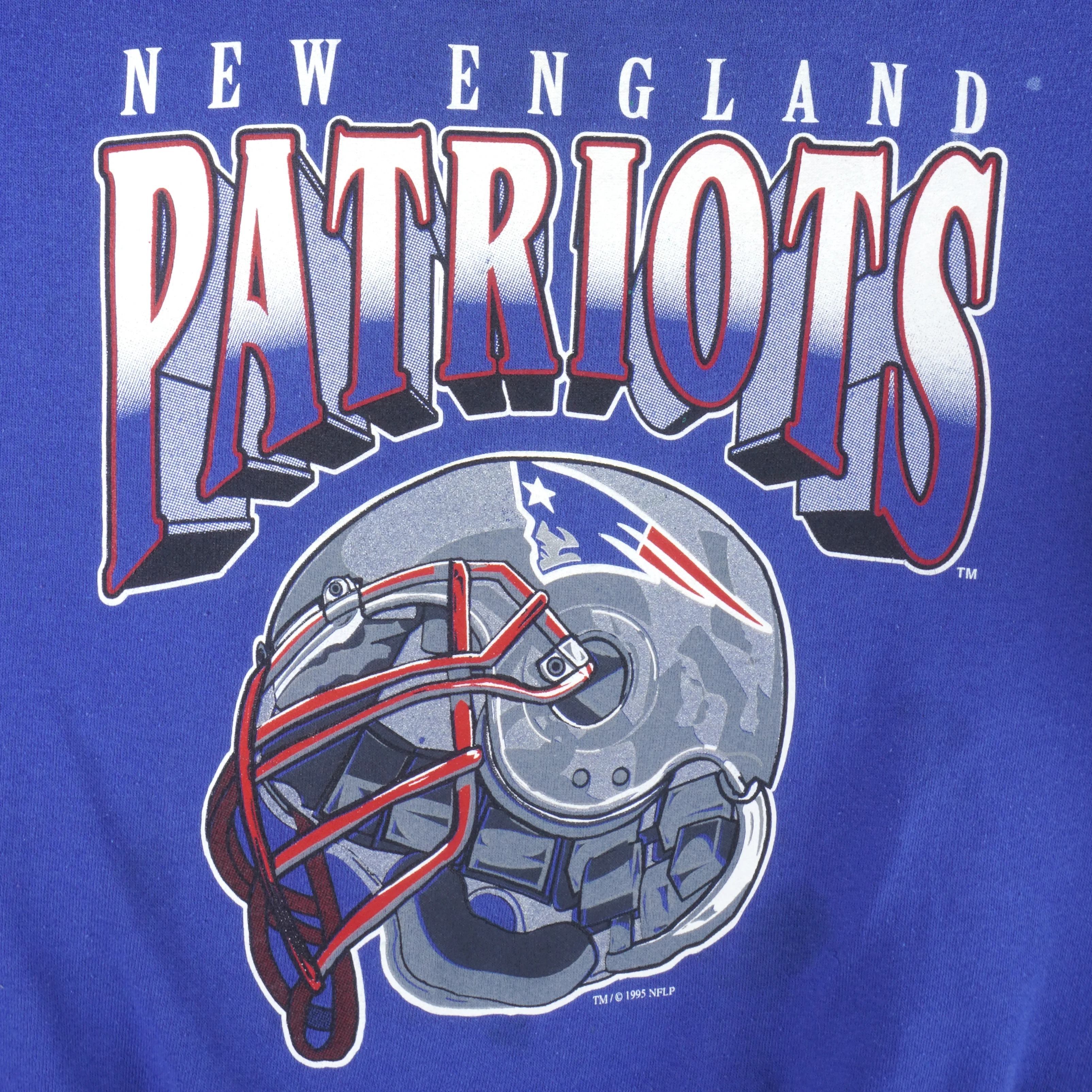 NFL (Locker Line) - New England Patriots Crew Neck Sweatshirt 1995 Large - Image 3