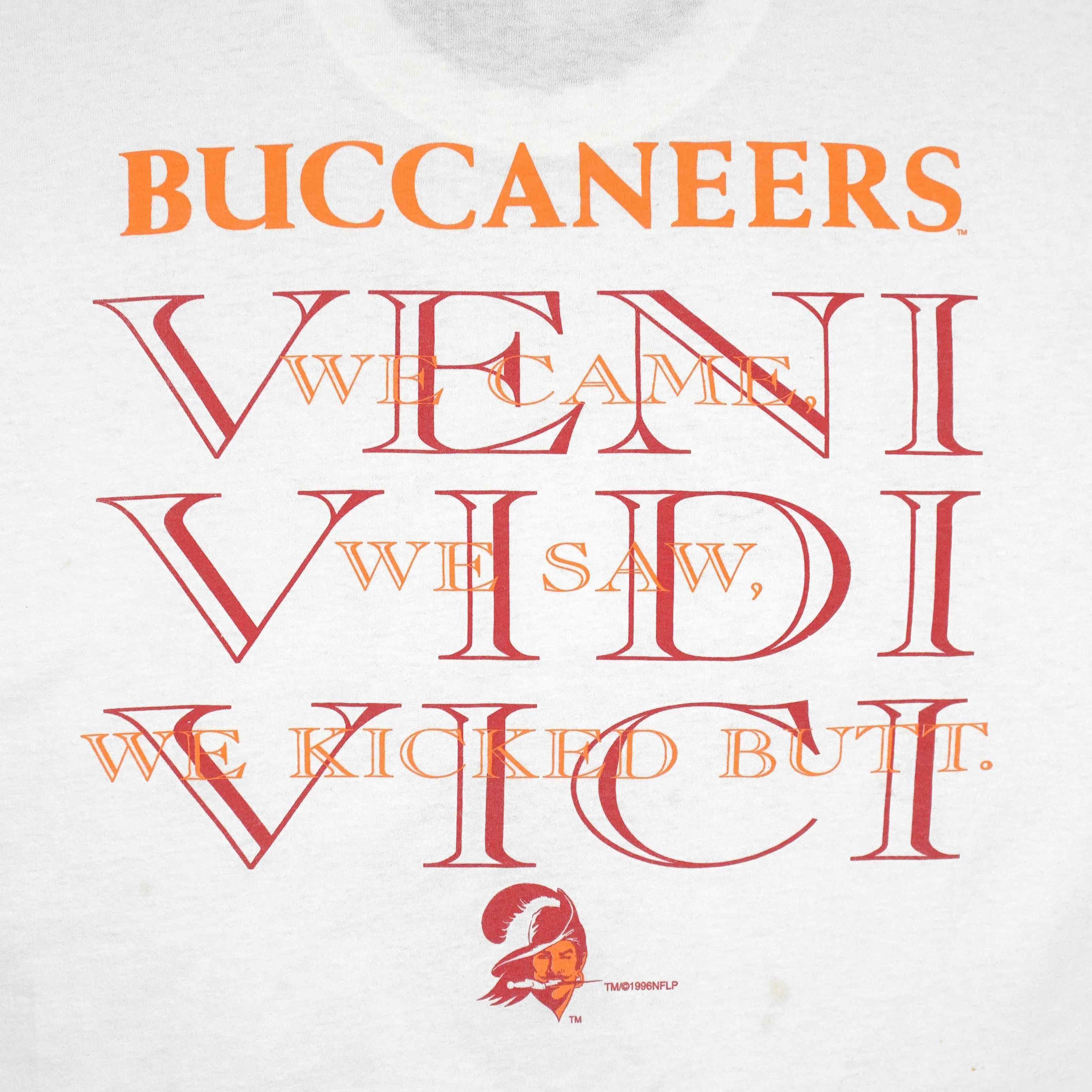 NFL - Tampa Bay Buccaneers Absolute Victory Helmet T-Shirt 1996 Large - Image 4
