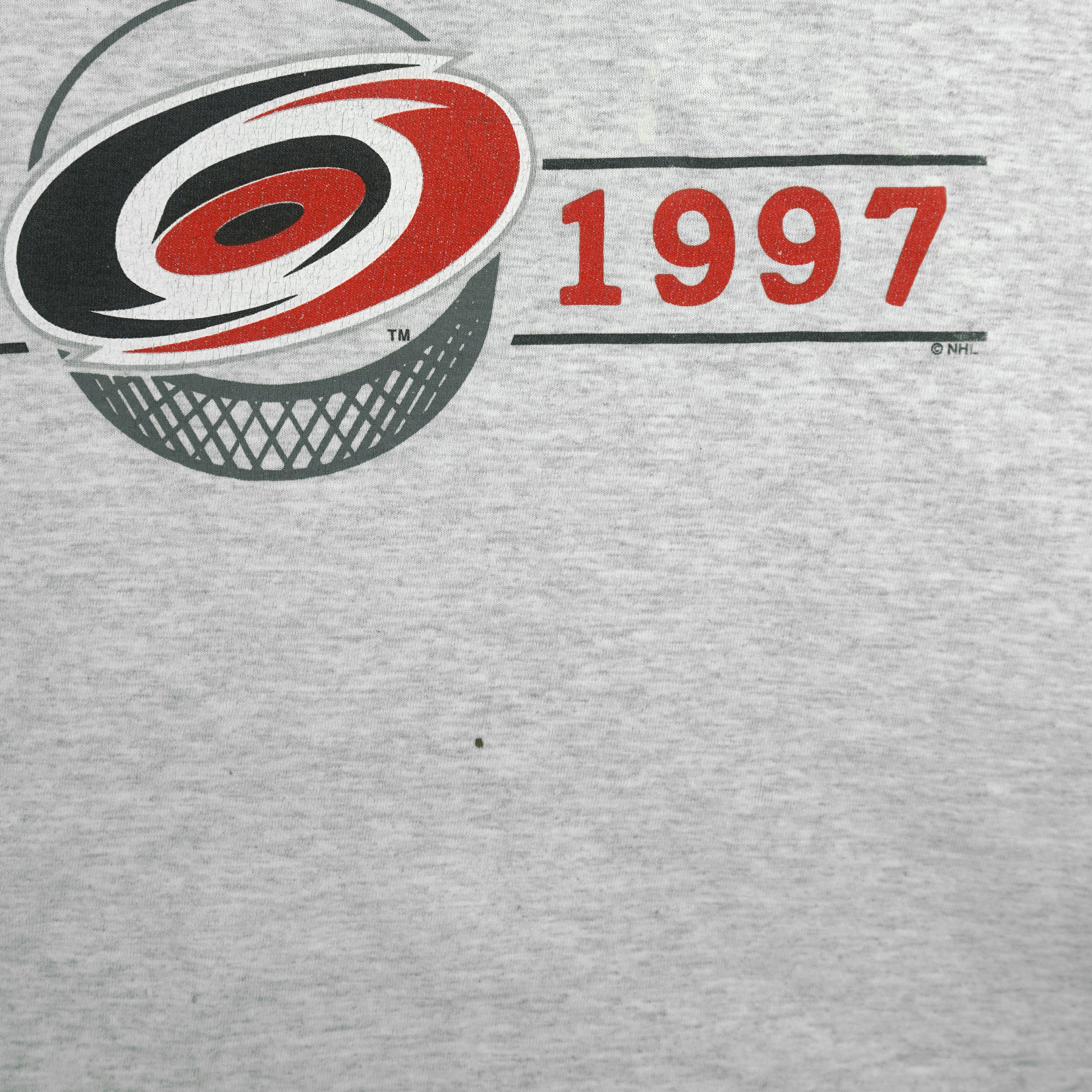 NHL - Carolina Hurricanes Spell-Out T-Shirt 1997 Large - Image 5