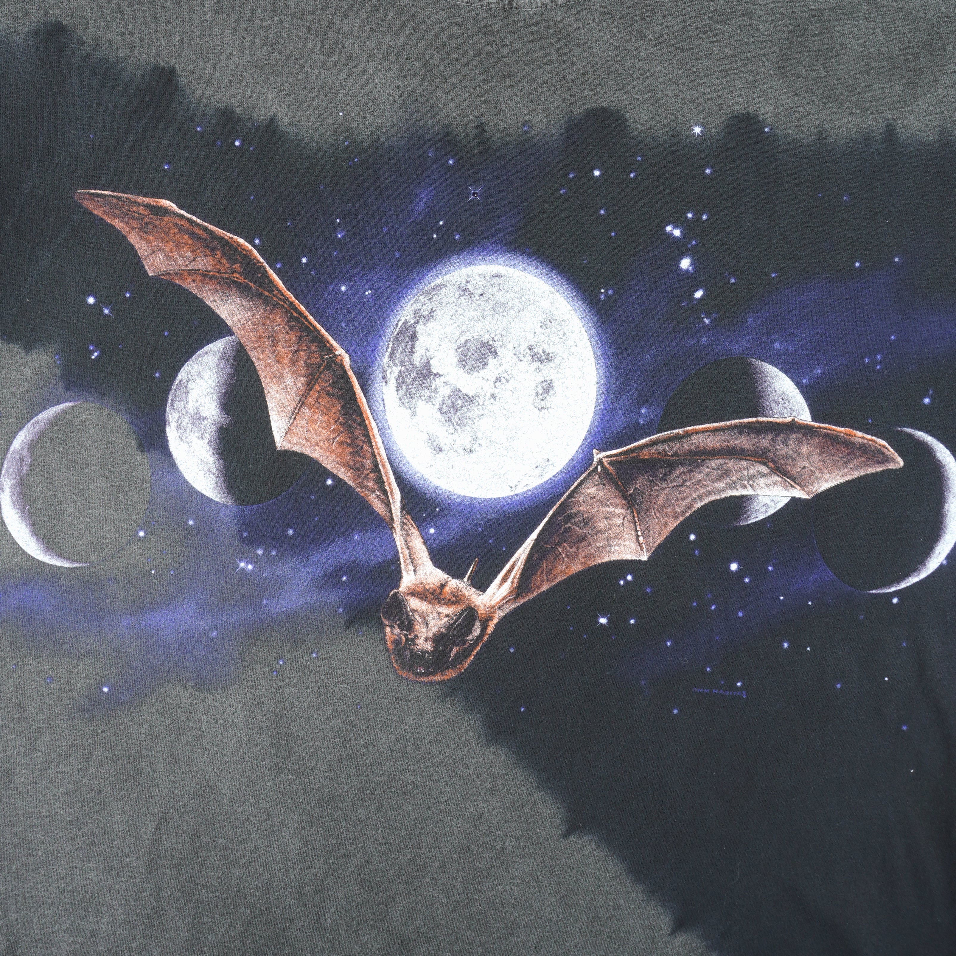 Vintage (Habitat) - A Bat With The Night Moon T-Shirt 1990s Large - Image 3